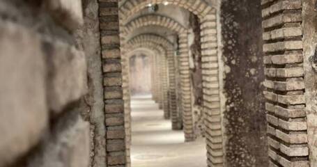 Pasillos de la bodega Celler Masroig